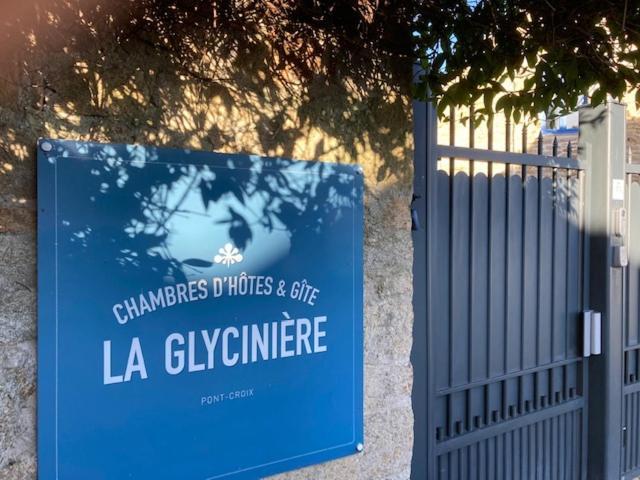 Couette-café La Glycinière